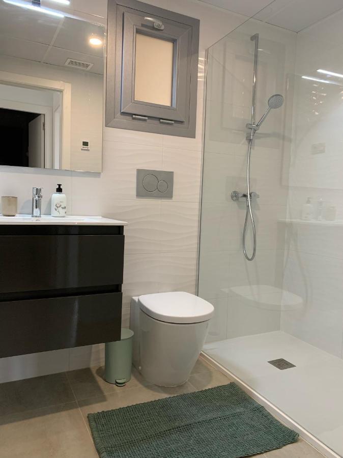 Apartamento Amalia Delux En Торевьиа Экстерьер фото